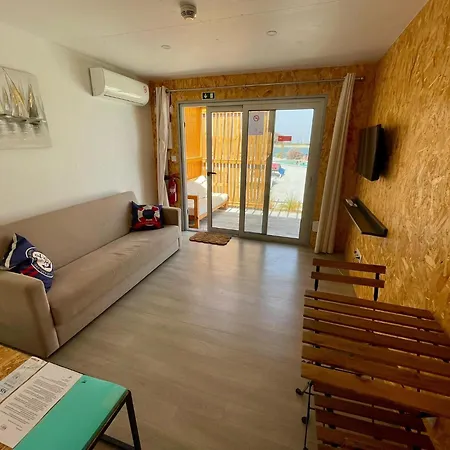 818 Centro Nautico مكان تخييم
