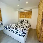 818 Centro Nautico